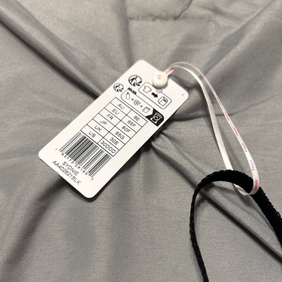 Freya Black Floral Lace Bra - Picture 3 of 4